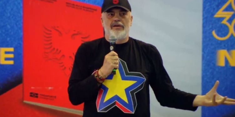 “Ua kemi borxh fëmijëve tanë”, Rama në Skrapar: Pasaportën e BE-së do ta marrim brenda kësaj dekade