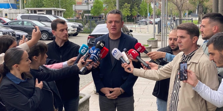 Gashi –LDK: Të gjitha partitë, duke filluar nga Vetëvendosje të bëhen më të përgjegjshme