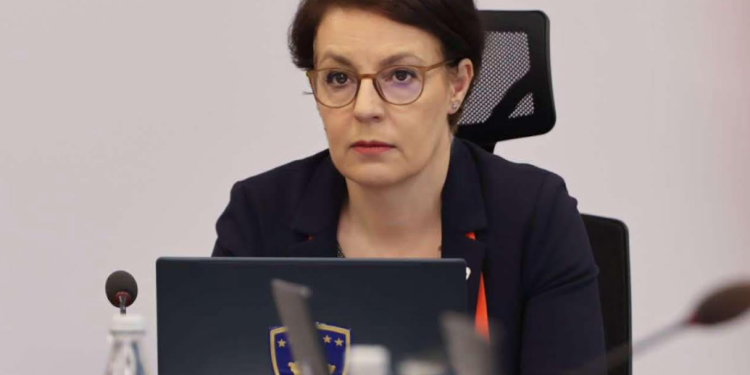 Gërvalla: Ekziston rreziku që disa deputetë të Listës Serbe ta votojnë Qeverinë Kurti 3