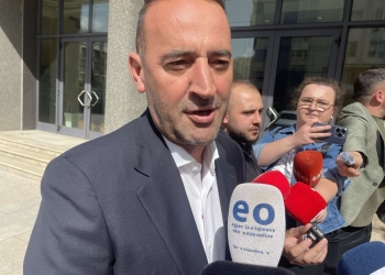 Haradinaj:AAK voton nëse Shqipe Selimi ose Saranda Bogujevci propozohen për kryeparlamentare