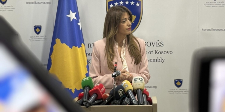 Haxhiu: Dihet emri i kryeministrit, nuk dihen emrat e tjerë