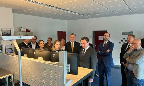 “Skanerët me rreze X për pikat kufitare me Serbinë pritet t’i vijnë Kosovës në tremujorin e parë të vitit të ardhshëm”