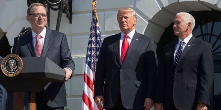 Më shumë se 50 vende e kanë kontaktuar Shtëpinë e Bardhë për bisedime tregtare, thotë këshilltari i Trumpit