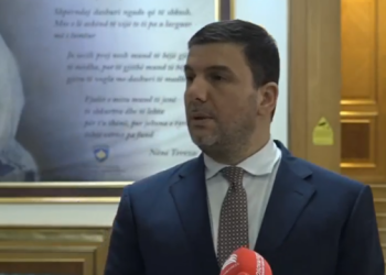 Krasniqi: Situata mund të ndryshojë nëse kryeministri e ministrat japin dorëheqje