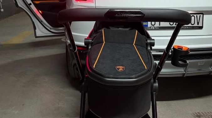 Dafina Zeqiri ia blen djalit të saj Lamborghini e parë