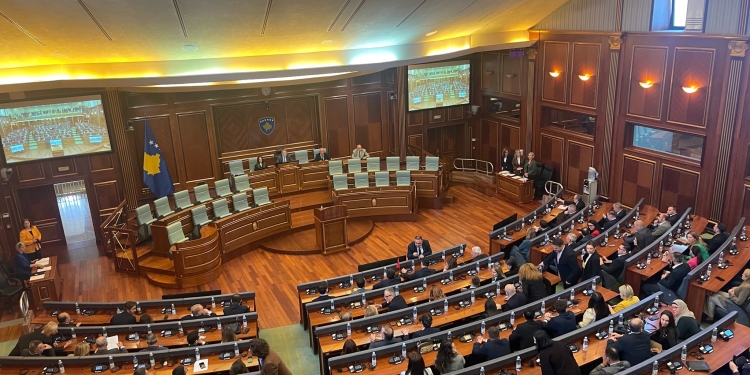 LAJMI I FUNDIT: Dështoi sërish zgjedhja e Albulena Haxhiut për kryeparlamentare