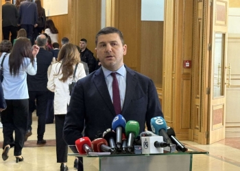 Krasniqi-PDK: Nëse nuk dalim nga kjo situatë, zgjedhje do të kemi në maj ose në qershor