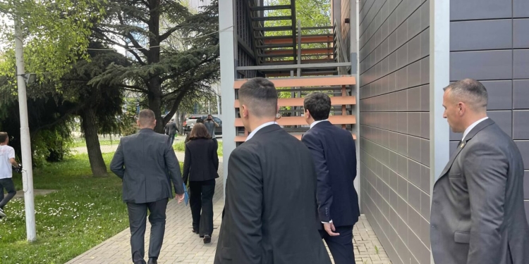 Kurti sërish nuk përgjigjet