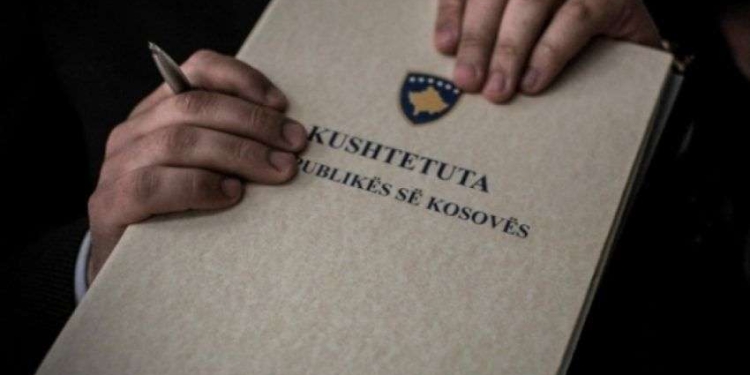 Kosova shënon Ditën e Kushtetutës
