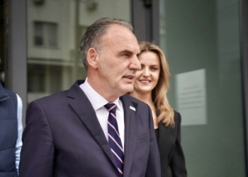 Limaj: Koha që Vetëvendosje të lëshojë rrugë