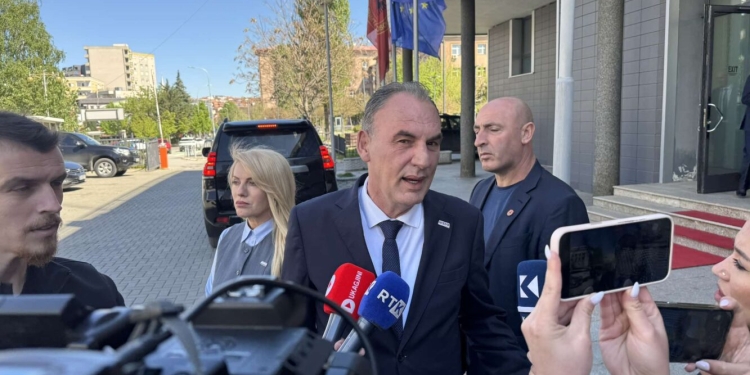 Limaj s’e përjashton mundësinë e zgjedhjeve të reja