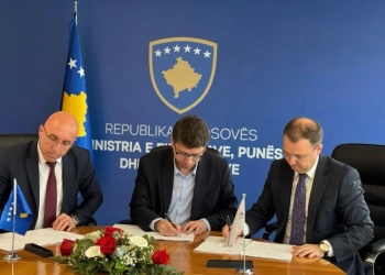 Nënshkruhet marrëveshja për ndërtimin e impiantit për trajtim të ujërave të zeza, vlera 5 milionë euro