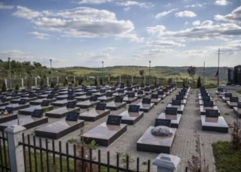 Osmani kujton masakrën e Rezallës: Nuk ndalemi së kërkuari drejtësi