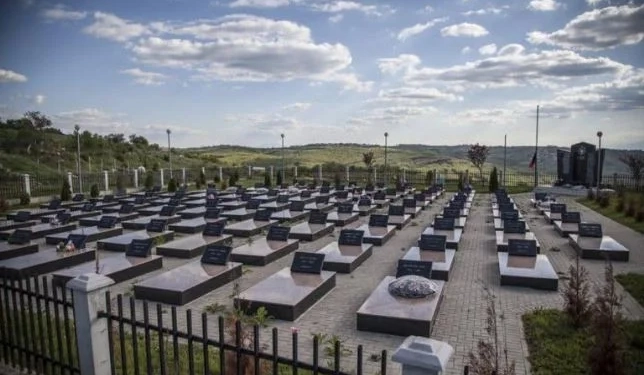 Osmani kujton masakrën e Rezallës: Nuk ndalemi së kërkuari drejtësi