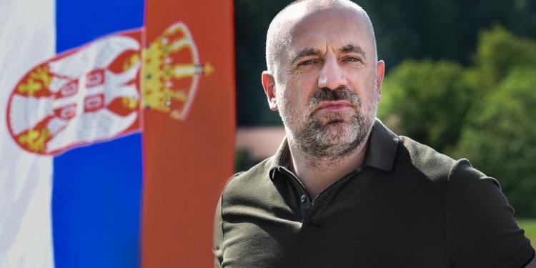 Kosova urdhëron arrestimin e Radoiçiqit dhe 19 serbëve të dyshuar për vrasjen e 106 civilëve në Gjakovë