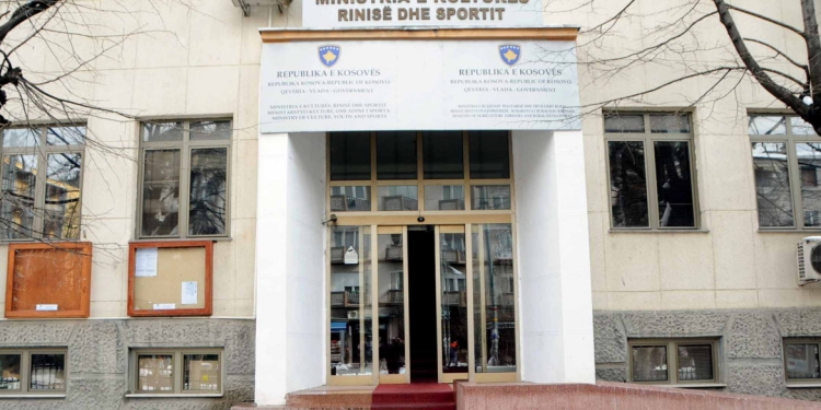 MKRS-ja thotë se do t’i përgjigjet me kallëzim penal, kallëzimit penal të Komunës së Prishtinës