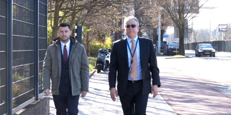 Avokati Mishetiq: Provat ishin të dobëta, shpresojmë për drejtësi për Hashim Thaçin