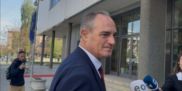 Hasani-PDK: Të gjithë të mirëpritur për kryeparlamentar, përpos Gërvallës dhe Haxhiut