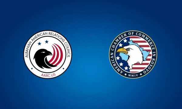 AARC dhe Oda Ekonomike Amerikane thirrje për tejkalimin e ngërçit politik: Vonesat rrezikojnë t’i largojnë përkrahësit e shtetësisë së Kosovës