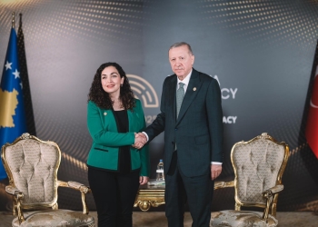 Osmani takohet me Erdoganin: Turqia, partner kyç për paqen, sigurinë dhe zhvillimin rajonal