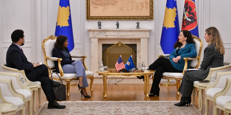 Presidentja Osmani për arrestimin e serbëve: Kishin ndërlidhje me strukturat e inteligjencës serbe dhe me grupin terrorist të Banjskës