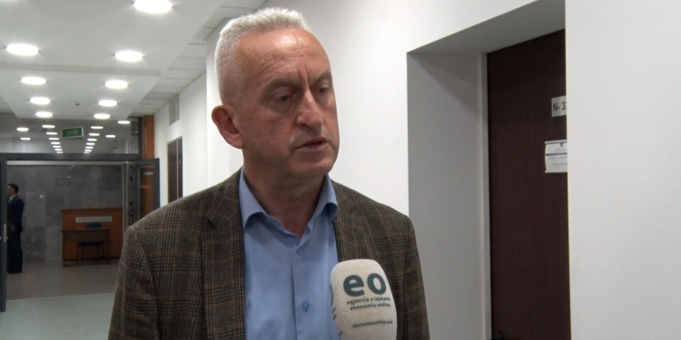 Qalaj: Nuk kemi votë për Albulena Haxhiun