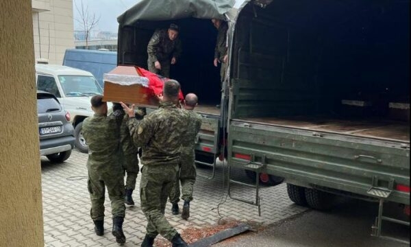 U rivarrosën mbetjet mortore të dhjetë viktimave të luftës