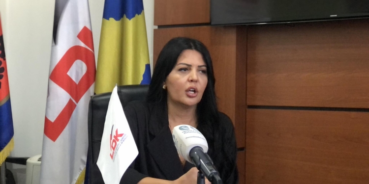 Krasniqi: Kosova nuk mund të mbahet peng i interesave partiake