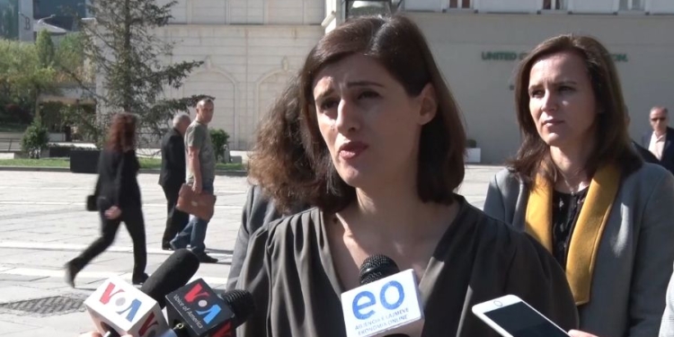 Deputetja e VV-së Bogujevci reagon pasi AAK e “sugjeroi” për kryetare të Kuvendit
