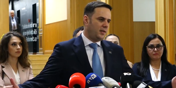 Abdixhiku: 52 mbështetës të një partie që pretendon se i ka numrat