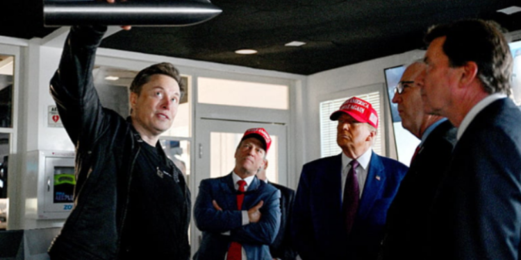 Elon Musk dhe SpaceX në garë për ndërtimin e mburojës raketore të Trumpit
