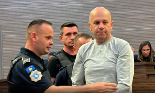 Ish-gardiani Dragisha Milenkoviq dënohet me shtatë vjet burgim për krime lufte në Kosovë
