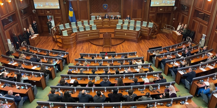 LAJMI I FUNDIT: Dështoi edhe vazhdimi i seancës konsttituive të Kuvendit
