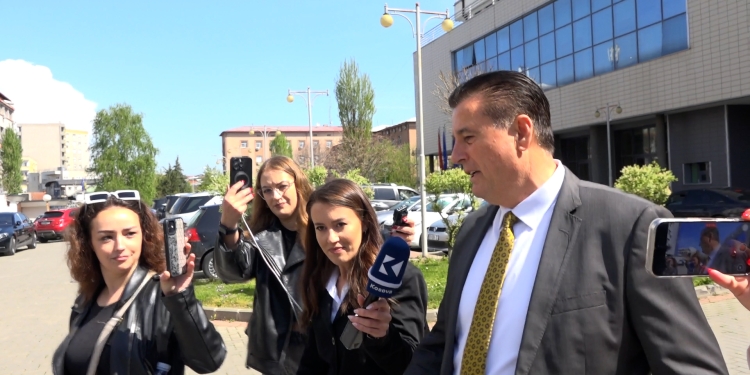 Bahtiri pas dështimit të seancës: Prita më shumë nga opozita, kjo është përçarje