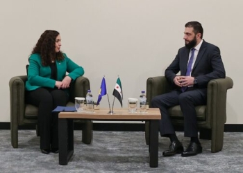 Osmani takon presidentin e Sirisë në Turqi, flamujt shtetërorë mbi tavolinë pavarësisht nga mosnjohja e pavarësisë