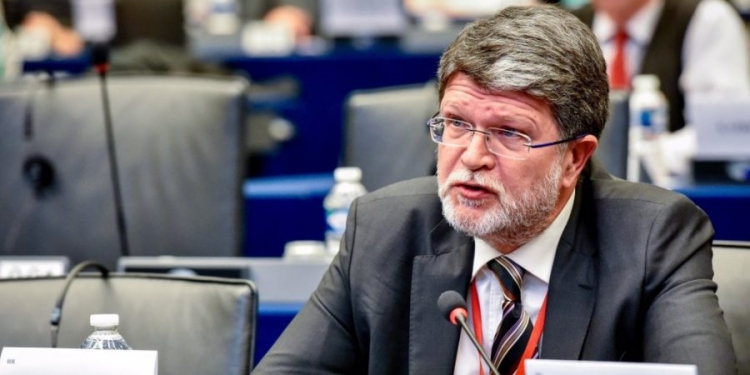 Eurodeputeti kroat: Serbia s’mund të hyjë në BE pa e njohur Kosovën shtet