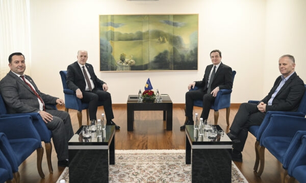 Partia Demokratike Turke e Kosovës ia konfirmon mbështetjen Kurtit edhe për një mandat