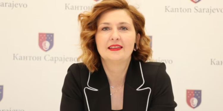 Arrestohet ministrja e Punës në Sarajevë, dyshohet për punësim të paligjshëm