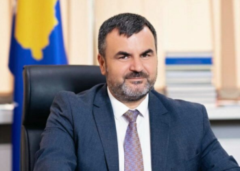 Avokati i Popullit kërkon pezullimin e vendimit për shtrenjtim të rrymës
