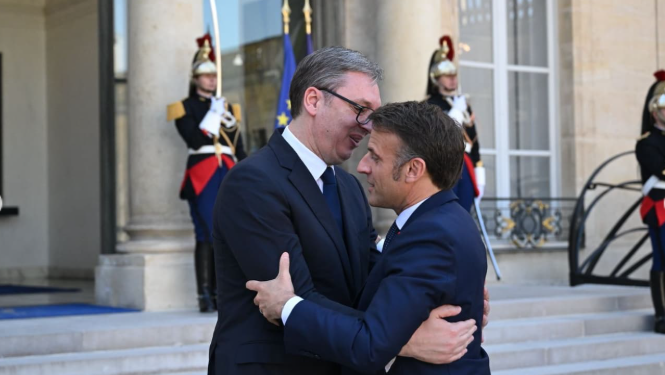 Vuçiqi pas takimit me Macronin: Franca, aleate e madhe e Serbisë