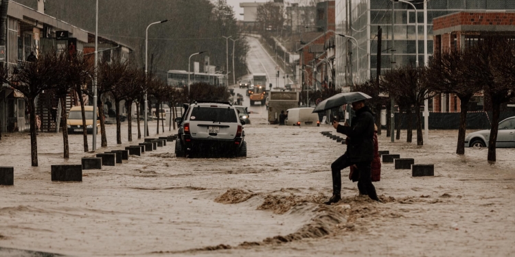 IHMK-ja paralajmëron rrezik nga vërshimet në disa rajone të Kosovës