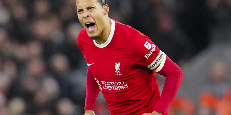 Zyrtare: Van Dijk vazhdon me Liverpoolin