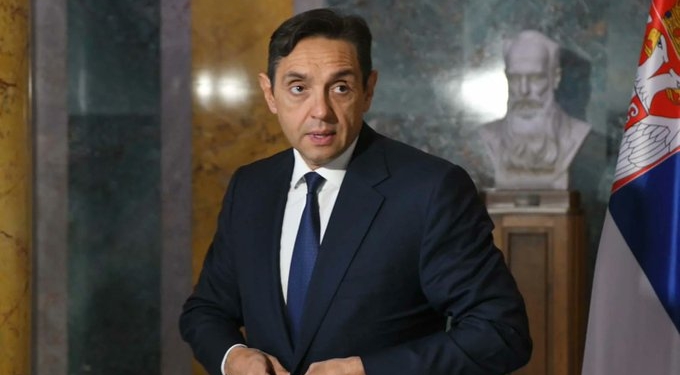 Shormaz: Aleksandar Vuçiq përmes Vulinit po pështyn Bashkimin Evropian