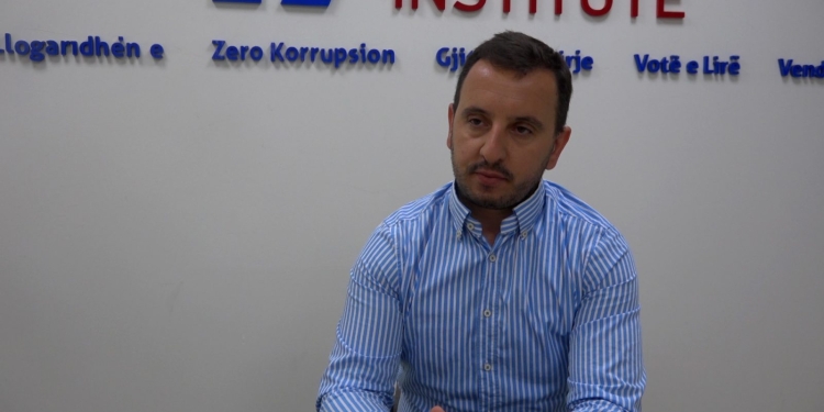 KDI: Kushtetuta e Kosovës për katër vjet është atakuar në mënyrë brutale nga ana e ekzekutivit