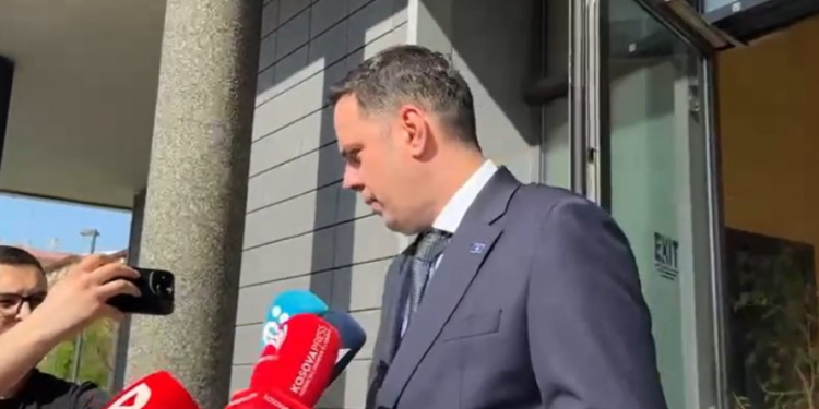 Abdixhiku i prerë: VV-së i duhet kompromis, LDK nuk i shkon as në takim