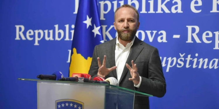 Tahiri: Kurti nuk po arrin me pasë partner për me qeverisë Kosovën në katër vitet e ardhshme