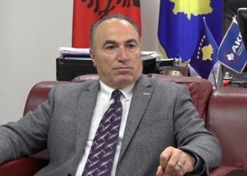 Shahini: Para një muaji paralajmëruam institucionet kosovare për taksën amerikane, nuk na dëgjuan