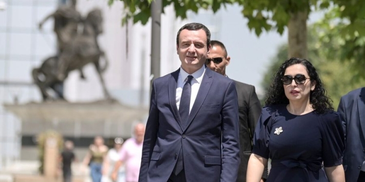 Osmani dhe Kurti e deklarojnë pasurinë – Presidentja kalon një milion euro, Kurti me kursime modeste