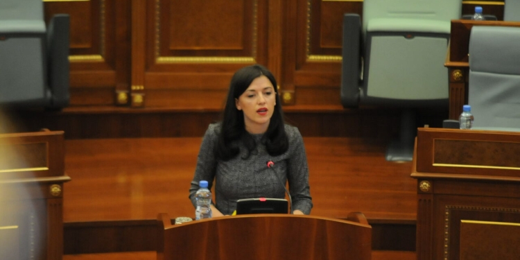 Haxhiu tash kërcënon: O unë, o zgjedhjet