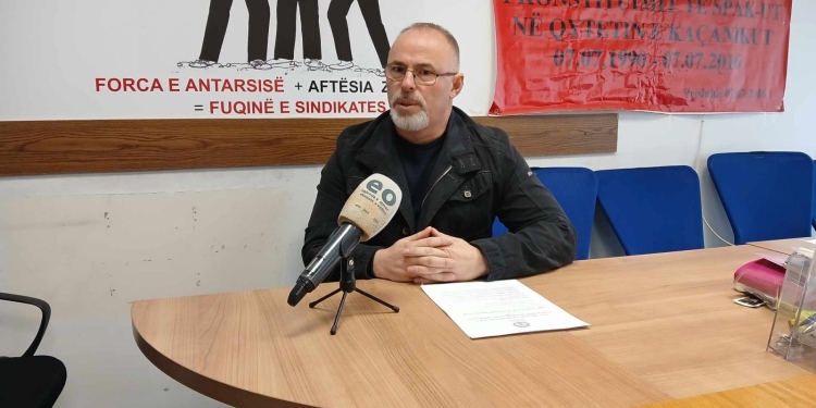 Sindikata e Administratës Publike kundër shtrenjtimit të rrymës: Çmimet e produkteve bazike rriten ndjeshëm, pagat të ngrira